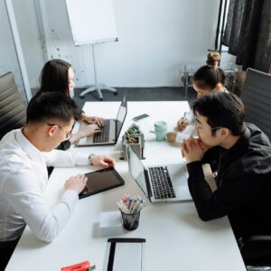 Retailers Use Data Analytics to Enhance Customer Experience