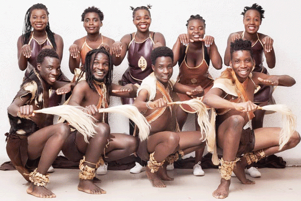 Khaya Arts dancers